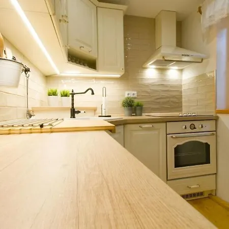 Ferienhaus Cozy Modern By The Forest *