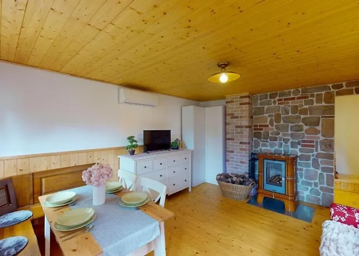 Semesterbostad Cozy Modern By The Forest *